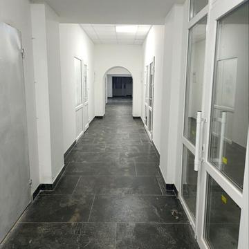 Подільська вул., 58