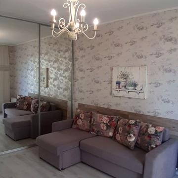 Машинобудівників вул., 17