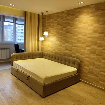 Михайла Гришка вул., 10