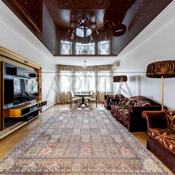 Лесі Українки бульв., 23