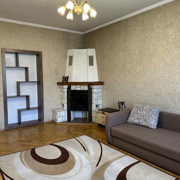 Ярослава Мудрого вул., 5