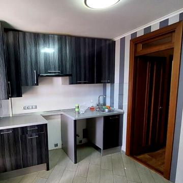 Адольфа Добрянського вул., 10