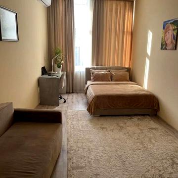 Мулярська вул., 7