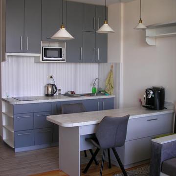 Миколи Бажана просп., 17-Б