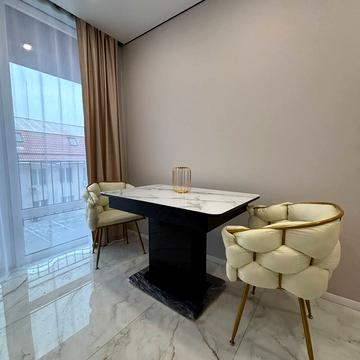 Юліана Пелеша вул., 3