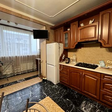 Старицького вул., 20/1