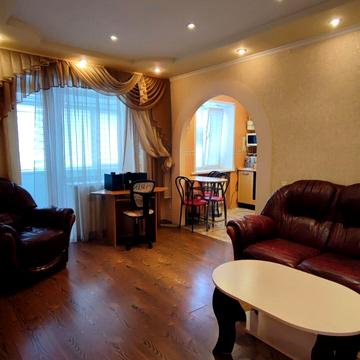 Старокозацька вул. (Комсомольська), 2