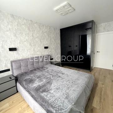 Європейського Союзу просп. (Правди), 51