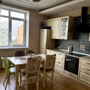 Василя Тютюнника вул. (Анрі Барбюса), 16