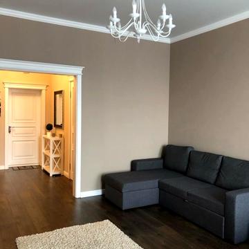 Миколи Міхновського бульв. (Дружби народів), 14-16