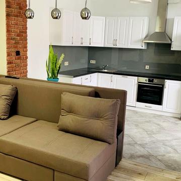 Академіка Глушкова просп., 9-Д