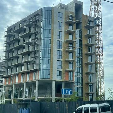 Михайла Грушевського вул., (Будинок 4)