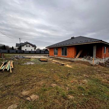 Лесі Українки вул., 13