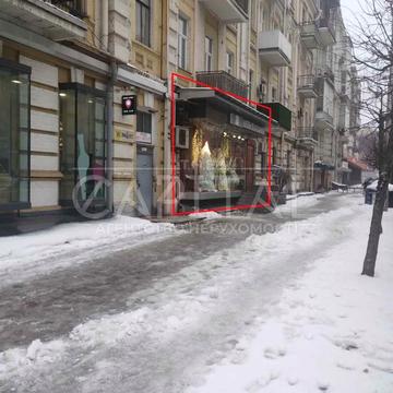 Саксаганського вул., 13/42