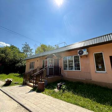 Володимира Івасюка вул., 44