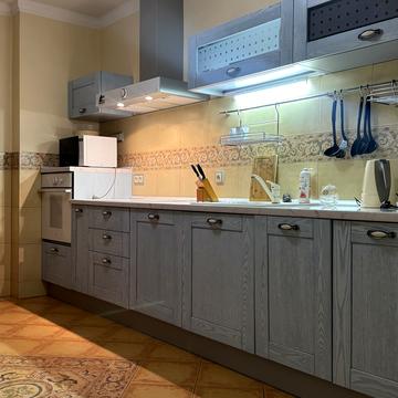 Валерія Лобановського просп. (Червонозоряний), 6-В