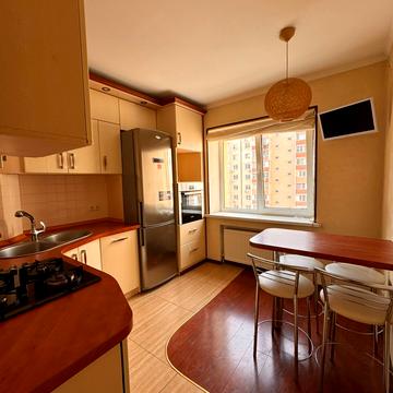 Райдужний масив вул., 7-Б