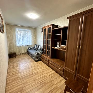 Коновальця, 100