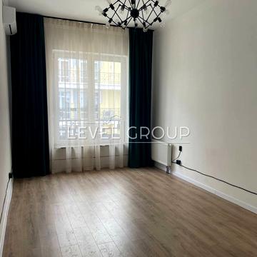 Дегтярна вул., 6