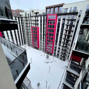 Романа Левицького вул., 4