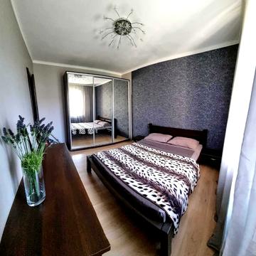 5-й Зарічний мікрорайон вул., 76