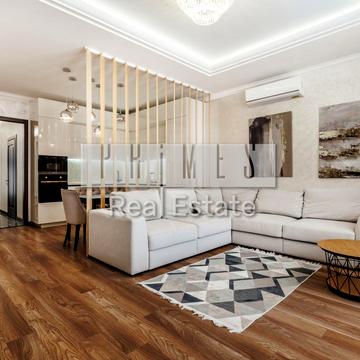 Трускавецька вул., 8