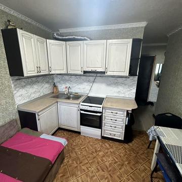 Романа Шухевича просп. (Генерала Ватутіна), 2-Б