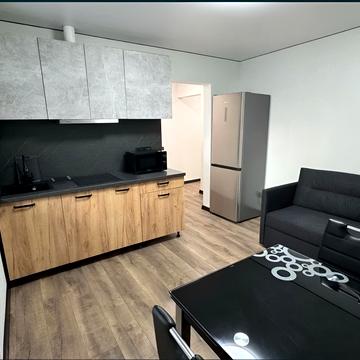 Лариси Руденко вул., 3-А