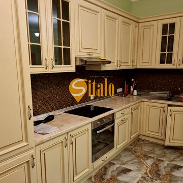 Дніпровська набережна вул., 14