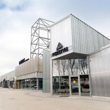 Київська вул., 22