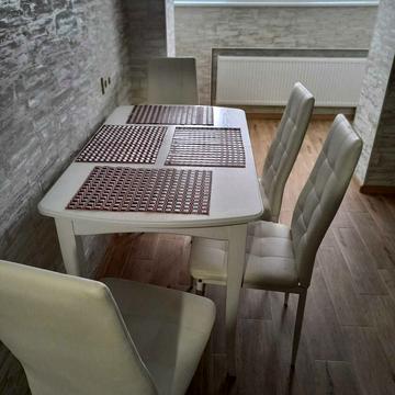 Миру вул., 61