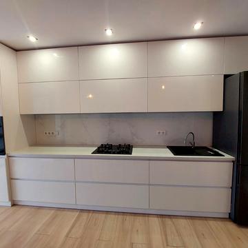 Гетьмана Петра Дорошенка вул., 22б