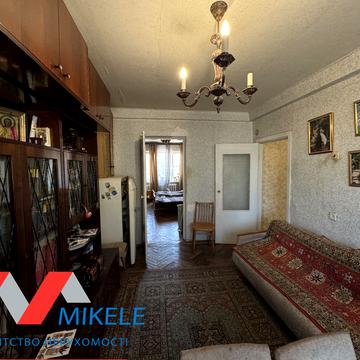 Олександра Довженка вул., 12