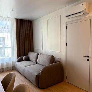 Героїв Майдану вул., (Будинок 6)