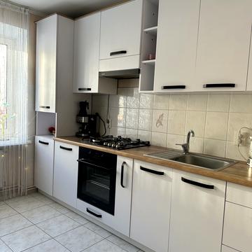 Патріарха Любомира Гузара вул., 8