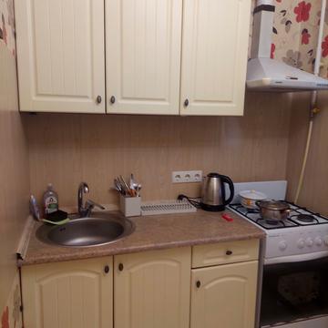 Космонавта Поповича вул. (Космонавта Волкова), 18