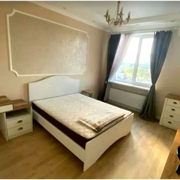 Кирило-Мефодіївська вул., 2