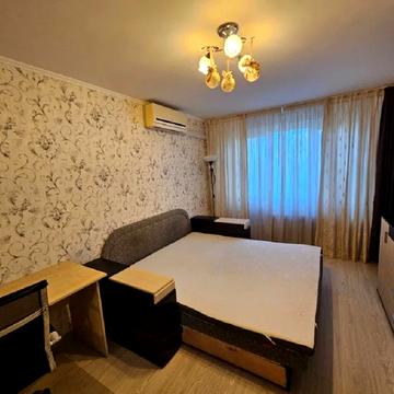 Володимира Івасюка просп. (Героїв Сталінграду), 49-Б