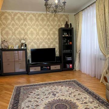 Ярослава Карпінця вул., 2