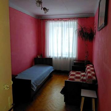 Броварна вул., 16