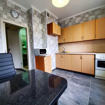 Володимира Івасюка просп. (Героїв Сталінграду), 39-А