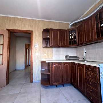 Івана Пулюя вул., 2