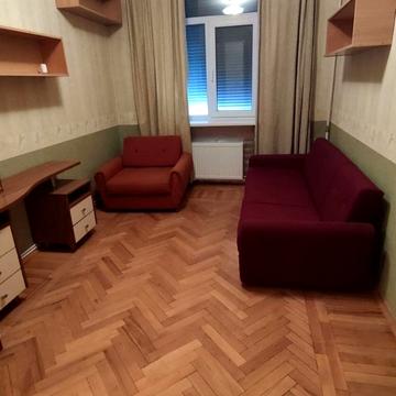 Майдан Озерний вул. (Боброва), 21-А