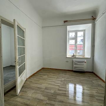 Івана Дудича вул. (Рози Люксембург), 8