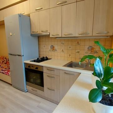 Івана Кавалерідзе вул., 11