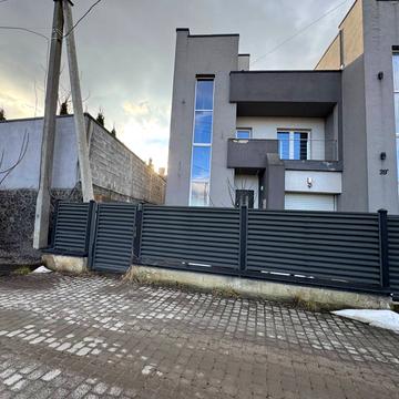 Садова вул., 22