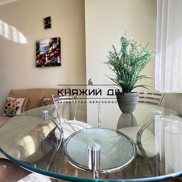 Михайла Гришка вул., 9