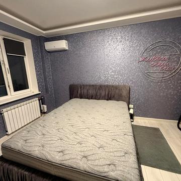 Лариси Руденко вул., 6