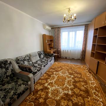 Ревуцького вул., 17