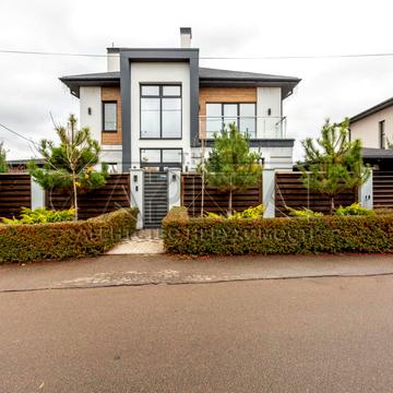 Петропавлівська вул.